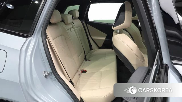 BMW X3 (G45) 2025 Светло-серебряный цвет из Кореи, фото 2
