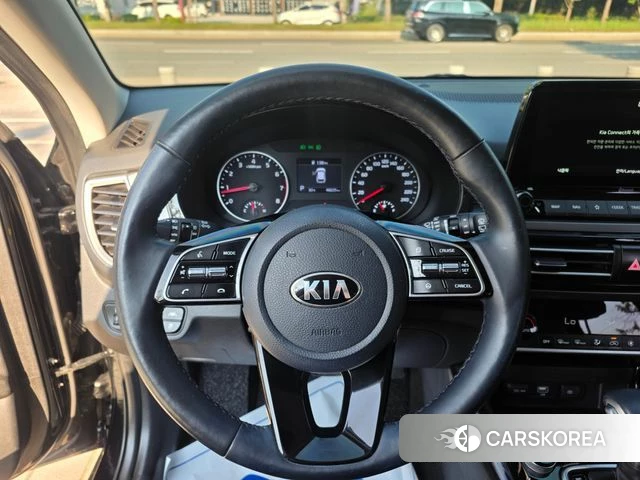 Kia Seltos 2019 Черный из Кореи, фото 2