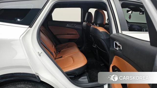 Kia Sportage 5th Generation 2023 Белый из Кореи, фото 2