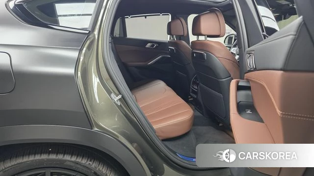 BMW X6 (G06) 2025 Черный из Кореи, фото 2