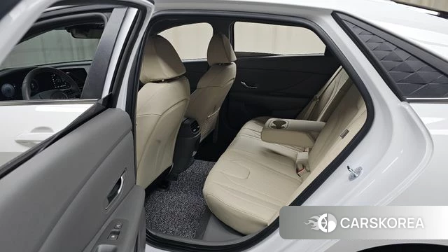 Hyundai The New Avante (CN7) 2025 Белый из Кореи, фото 2