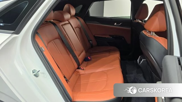 Kia The New K5 Hybrid 3rd generation 2025 Белый из Кореи, фото 2