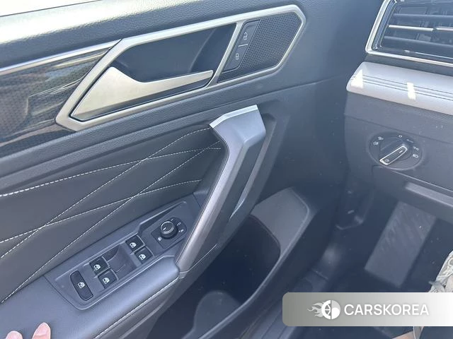 Volkswagen Tiguan L 2022 Черный из Китая, фото 2