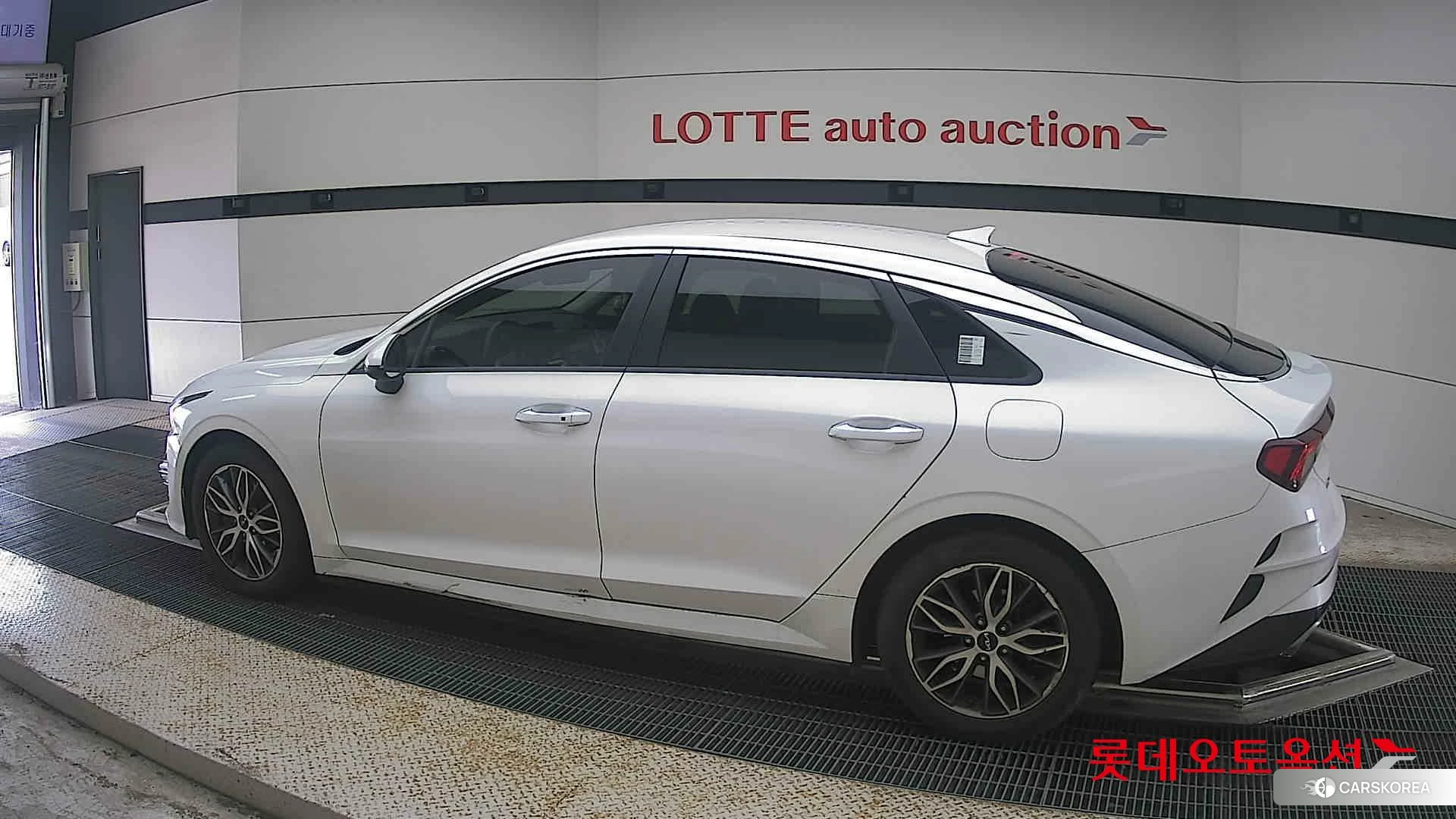 Kia K5 2022 Белый из Кореи, фото 2