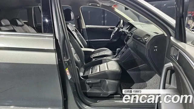 Volkswagen Tiguan second Generation 2019 Серый из Кореи, фото 2