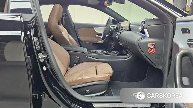 Mercedes-Benz CLA-Class C118 2025 Черный из Кореи, фото 2