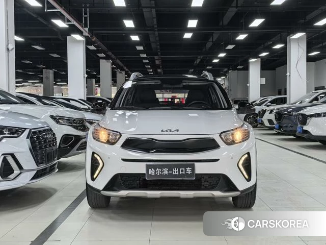 Kia Yi Ran 2022 Белый из Китая, фото 2