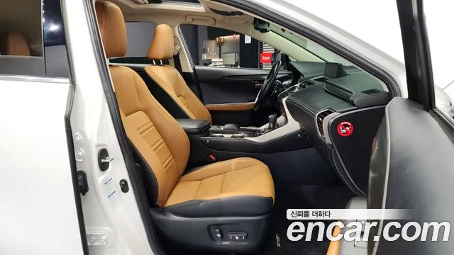 Lexus NX300h 2019 Белый из Кореи, фото 2