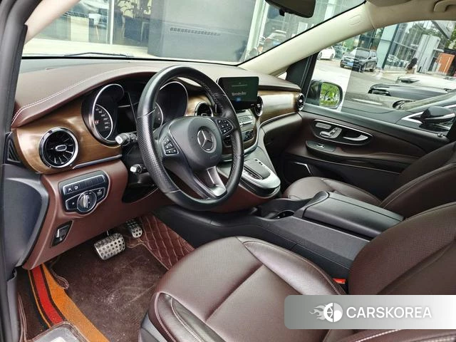 Mercedes-Benz V-class 2022 Черный из Китая, фото 2