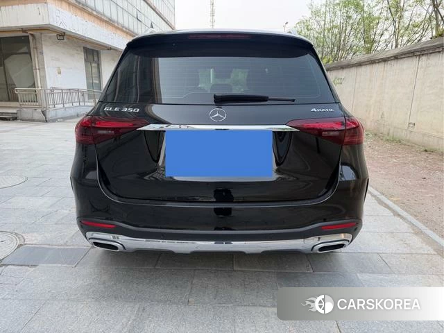 Mercedes-Benz GLE (import) 2023 Черный из Китая, фото 2