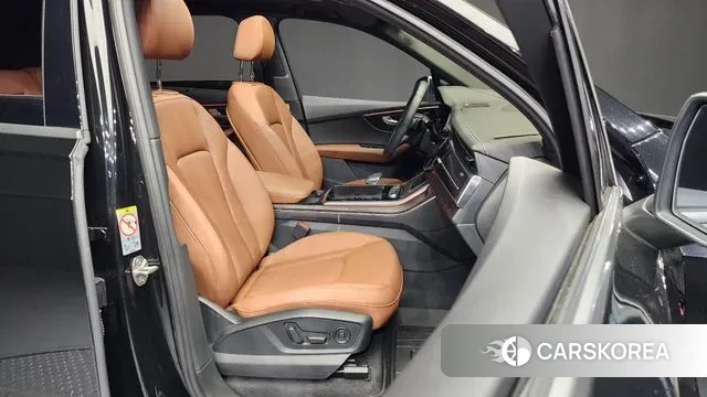 Audi Q7 (4M) 2023 Черный из Кореи, фото 2