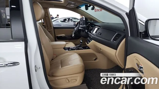 Kia The New Carnival 2018 Белый из Кореи, фото 2