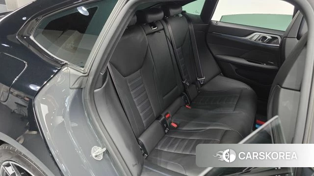 BMW i4 2023 Черный из Кореи, фото 2