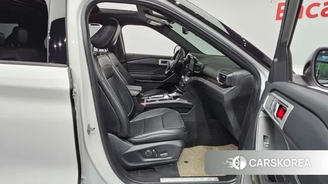 Ford Explorer 6th Generation 2020 Белый из Кореи, фото 2