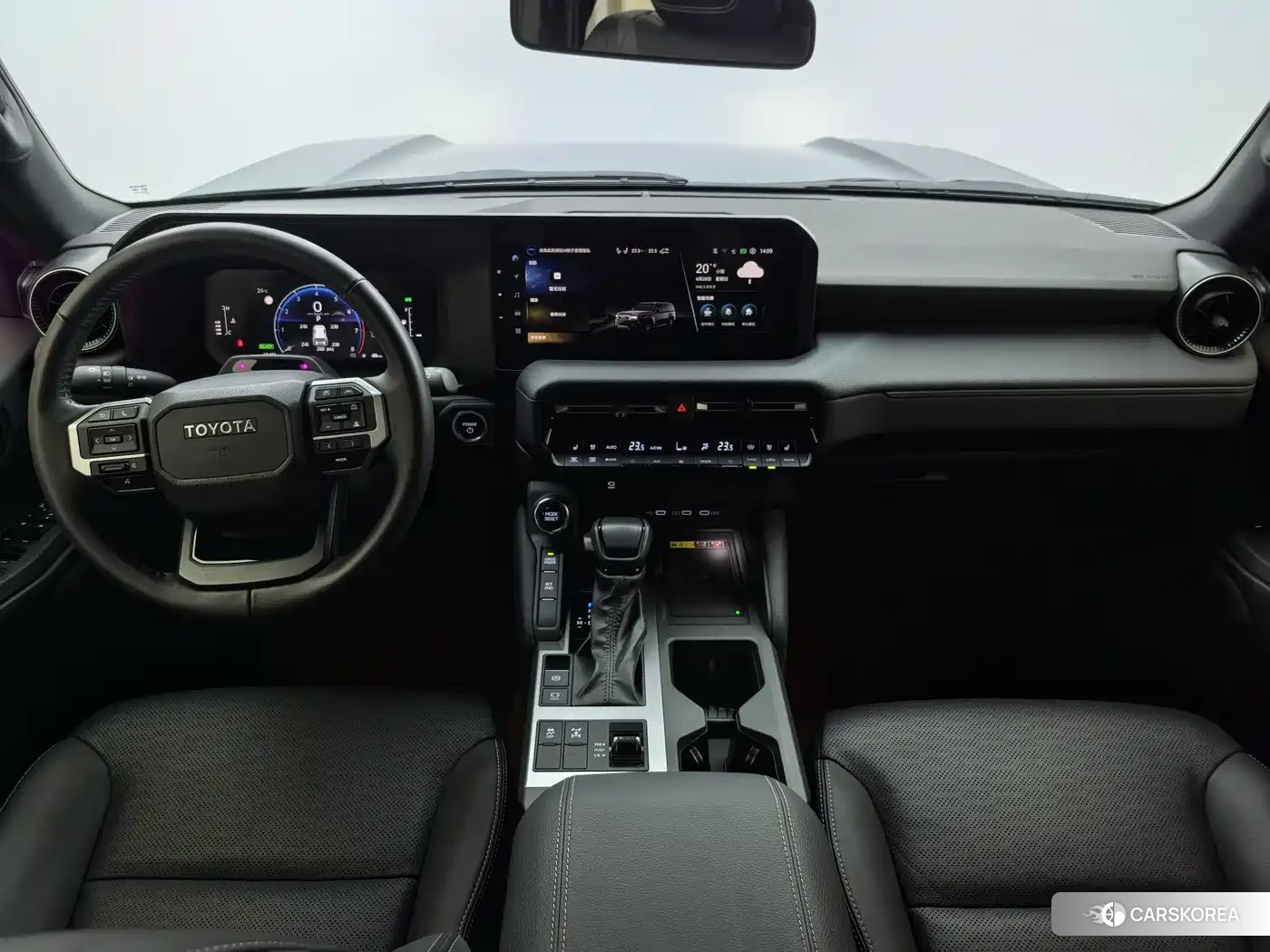 Toyota Land Cruiser 2024 Черный из Китая, фото 2