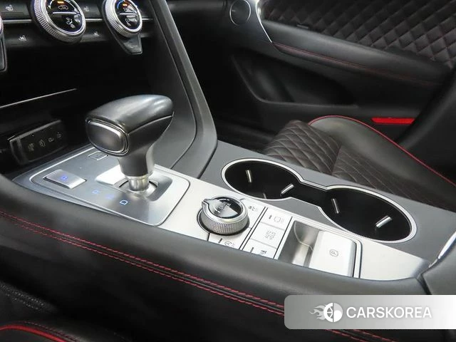 Genesis G70 2018 Черный из Кореи, фото 2