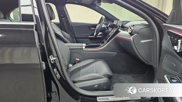 Mercedes-Benz C-Class W206 2025 Черный из Кореи, фото 2