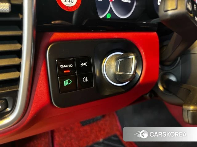 Porsche Cayenne (PO536) 2019 Черный из Кореи, фото 2