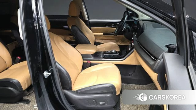 Kia Carnival 4th generation 2021 Черный из Кореи, фото 2