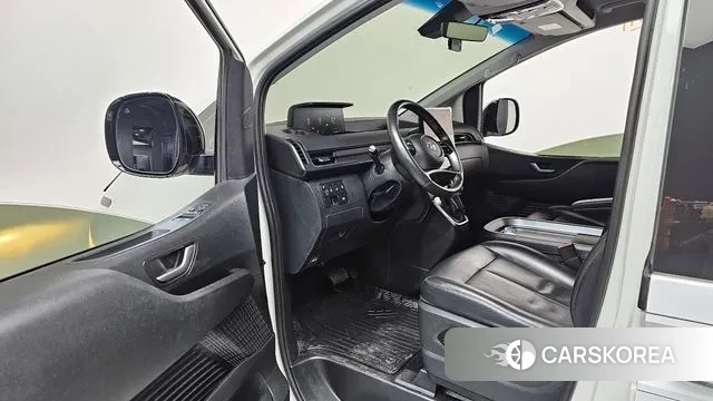 Hyundai Staria 2022 Белый из Кореи, фото 2