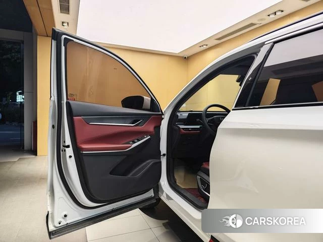 Chang'an CS75 PLUS 2024 Белый из Китая, фото 2