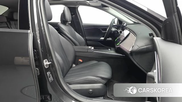 Mercedes-Benz E-Class W214 2025 Серый из Кореи, фото 2