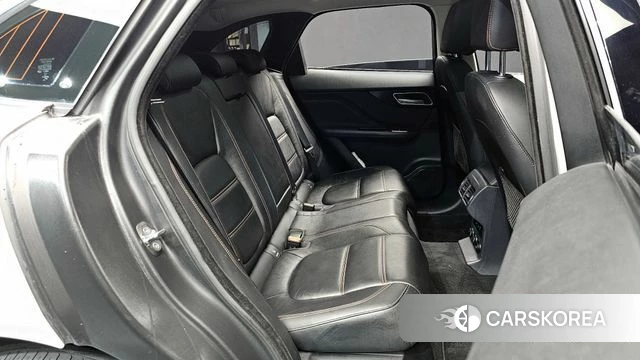 Jaguar F-PACE 2018 Белый из Кореи, фото 2