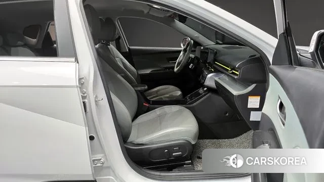 Hyundai Kona Hybrid (SX2) 2023 Белый из Кореи, фото 2