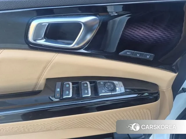 Kia Carnival 4th generation 2023 Белый из Кореи, фото 2