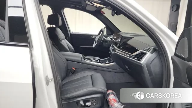 BMW X5 (G05) 2025 Белый из Кореи, фото 2