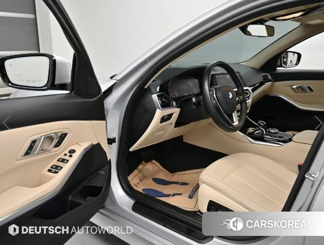 BMW 3 Series (G20) 2020 Серебристо-серый из Кореи, фото 2