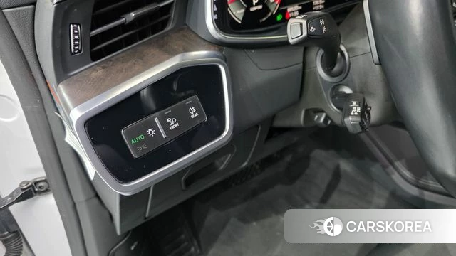 Audi A7 (4K) 2021 Белый из Кореи, фото 2