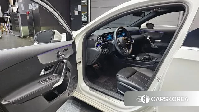 Mercedes-Benz A-Class W177 2021 Белый из Кореи, фото 2