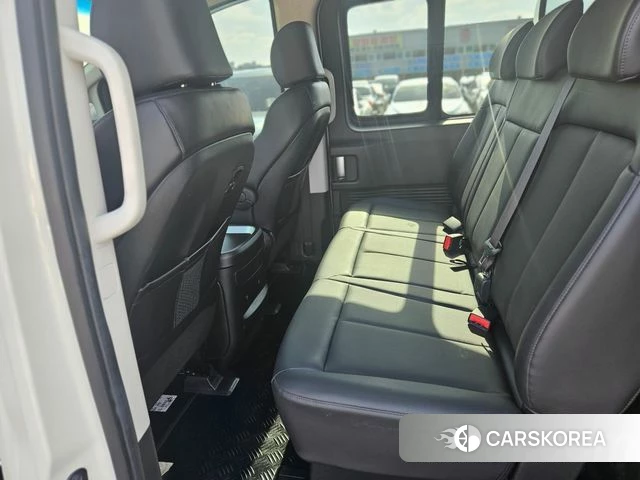 Hyundai Staria 2022 Белый из Кореи, фото 2