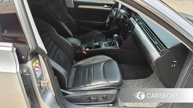 Volkswagen Arteon 2019 Серебряный из Кореи, фото 2