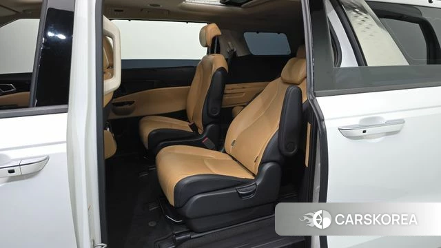 Kia Carnival 4th generation 2023 Белый из Кореи, фото 2