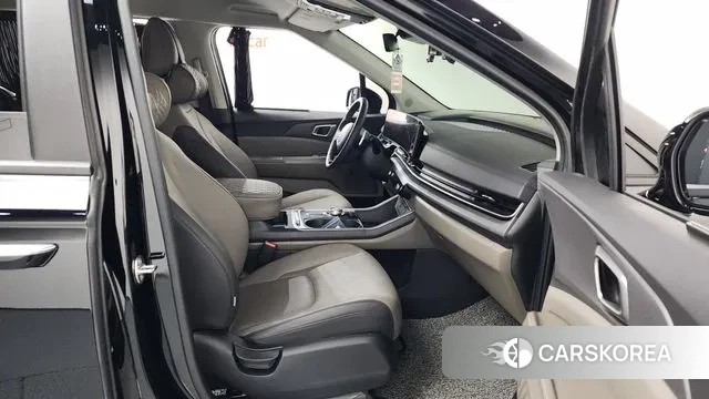 Kia The New Carnival 4th Generation 2023 Черный из Кореи, фото 2