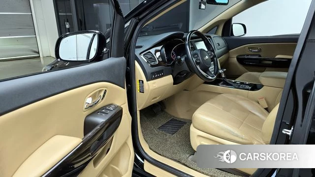 Kia The New Carnival 2019 Черный из Кореи, фото 2