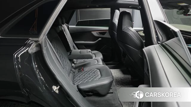 Audi Q8 (4M) 2022 Черный из Кореи, фото 2