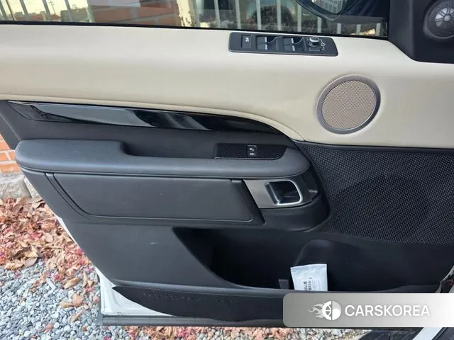 Land Rover Discovery 5 2019 Белый из Кореи, фото 2