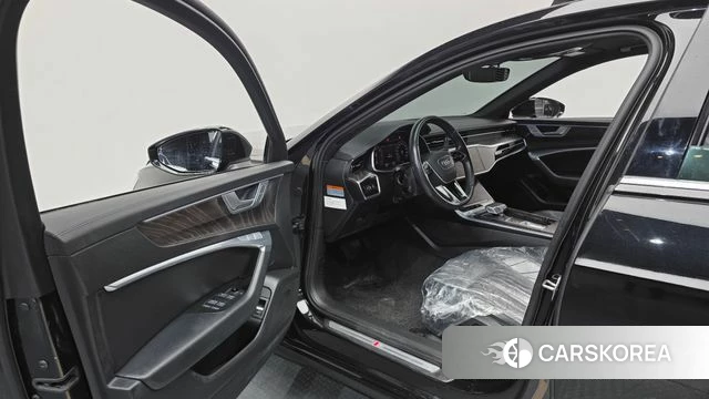 Audi A6 (C8) 2020 Черный из Кореи, фото 2