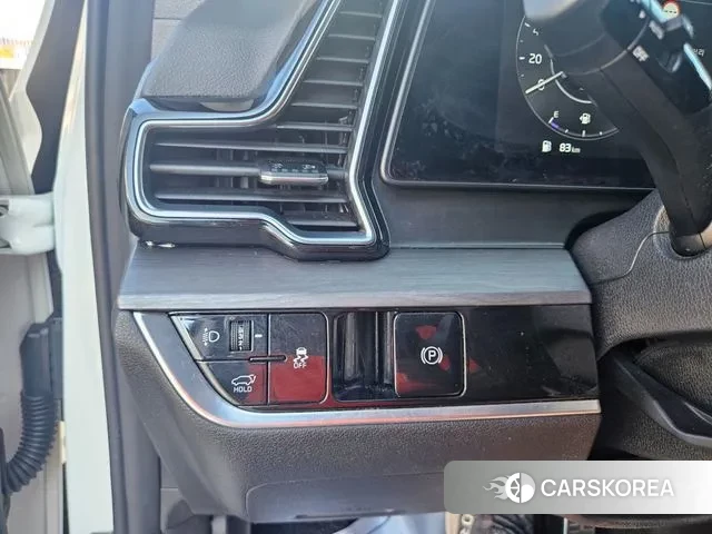 Kia Sportage 5th Generation 2023 Белый из Кореи, фото 2