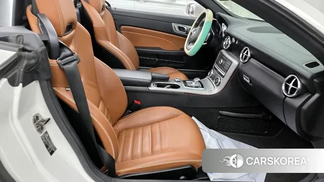 Mercedes-Benz SLC-Class R172 2019 Белый из Кореи, фото 2