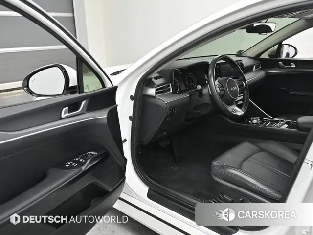 Kia K5 Hybrid 3rd Generation 2023 Белый из Кореи, фото 2