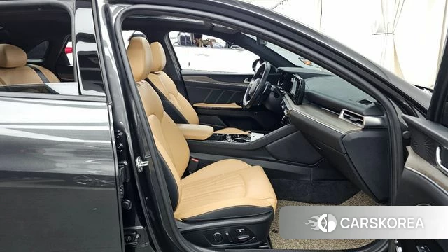 Kia K5 3rd generation 2023 Серый из Кореи, фото 2