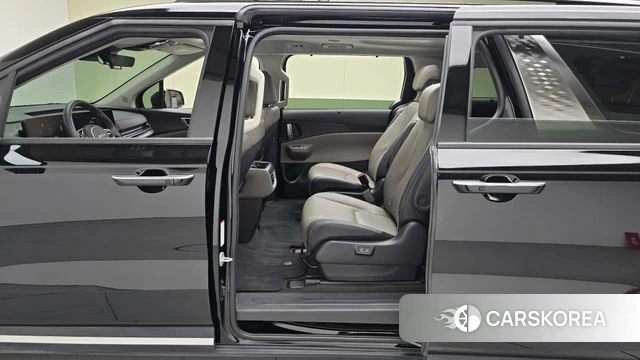 Kia The New Carnival 4th Generation 2024 Черный из Кореи, фото 2