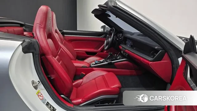 Porsche 911(992) 2020 Серебряный из Кореи, фото 2