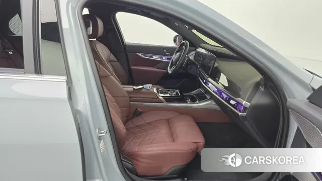 BMW 7 Series (G70) id 3011117 из Кореи 2