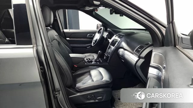 Ford Explorer 2019 Серый из Кореи, фото 2