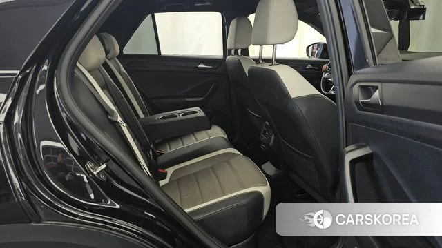 Volkswagen T-Roc 2021 Черный из Кореи, фото 2
